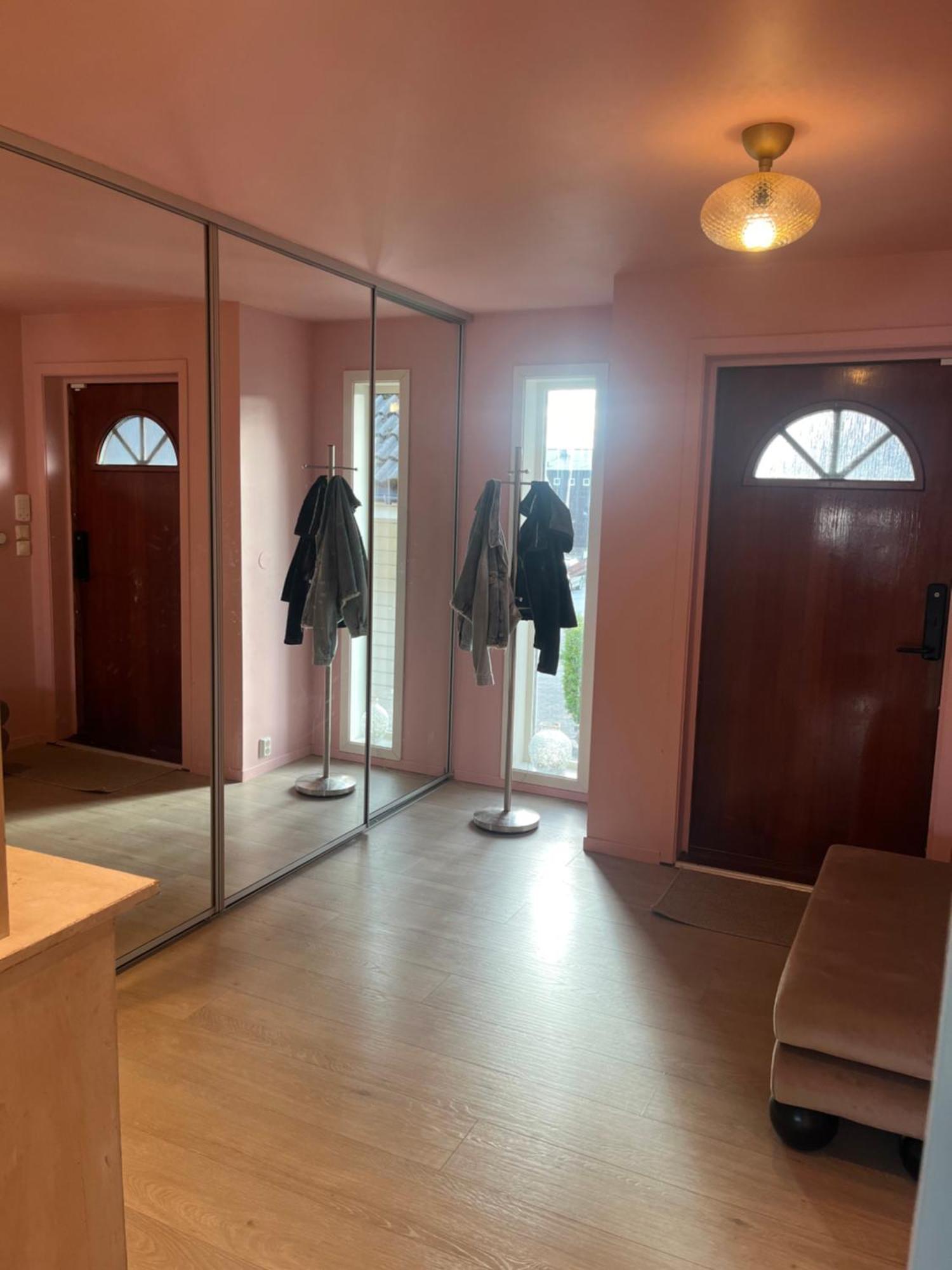 With 4 Bedrooms, Available For Ons Stavanger